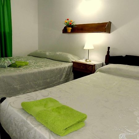 Hotel Colon Posadas Buitenkant foto