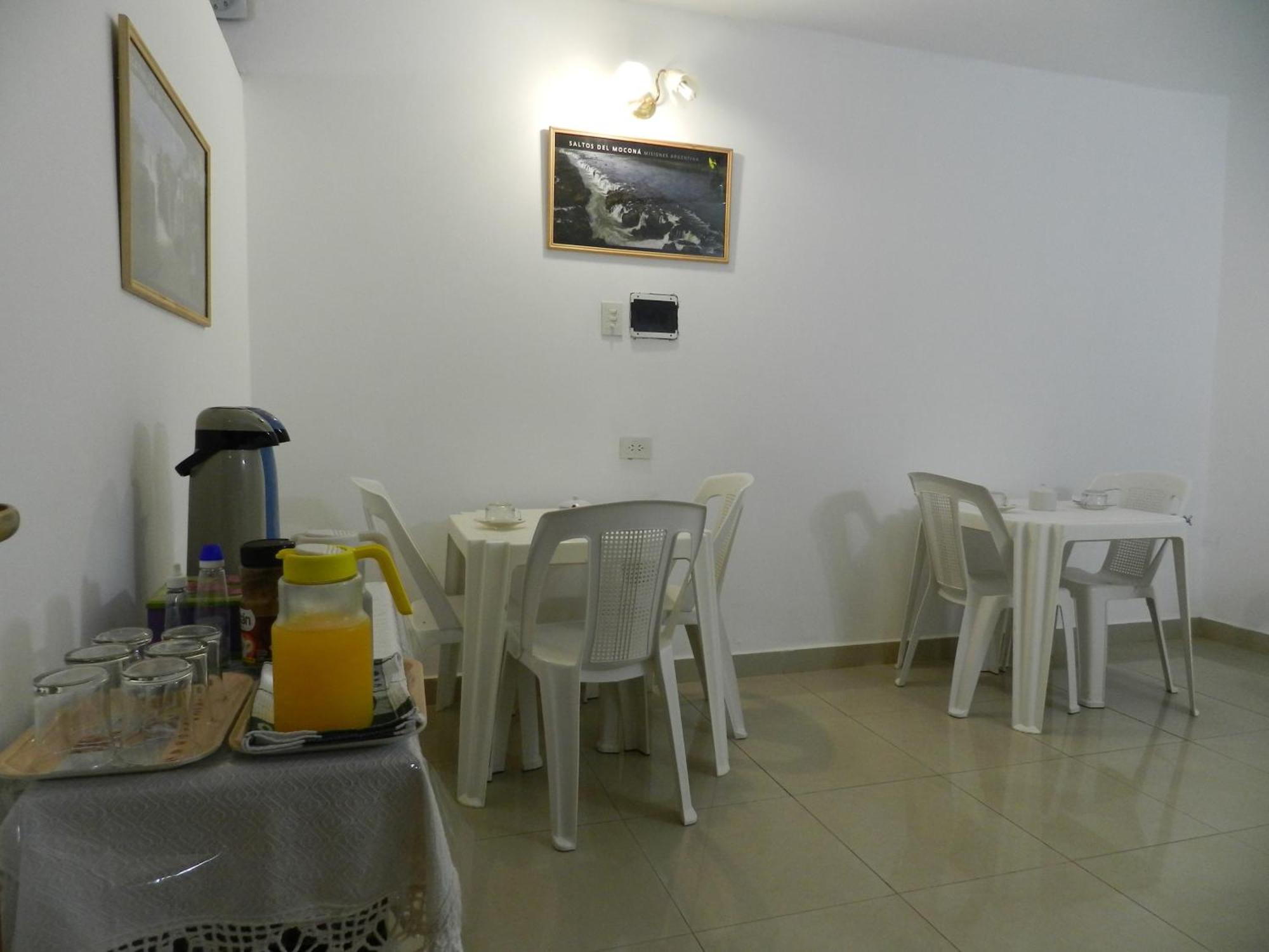 Hotel Colon Posadas Buitenkant foto
