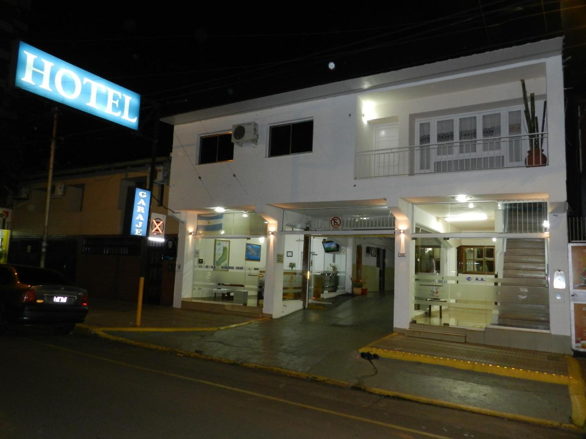 Hotel Colon Posadas Buitenkant foto