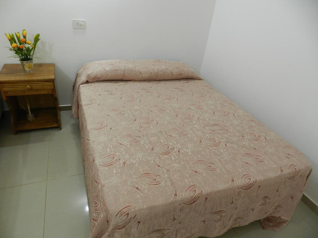 Hotel Colon Posadas Buitenkant foto