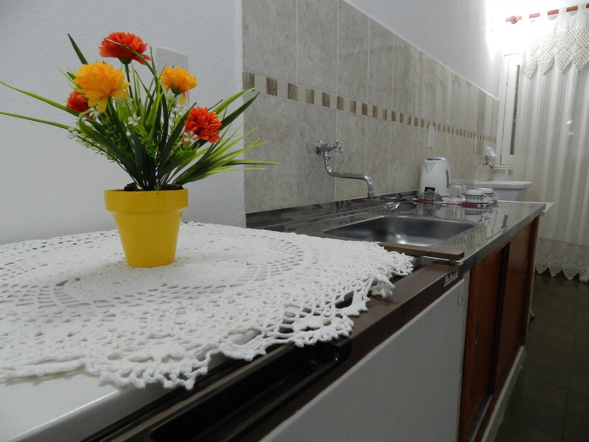Hotel Colon Posadas Buitenkant foto